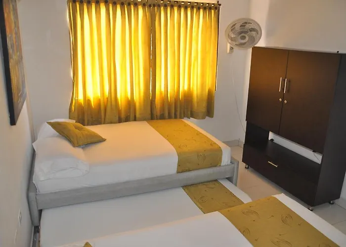 Hostal, Manga mar, Habitaciones privadas y baños privados